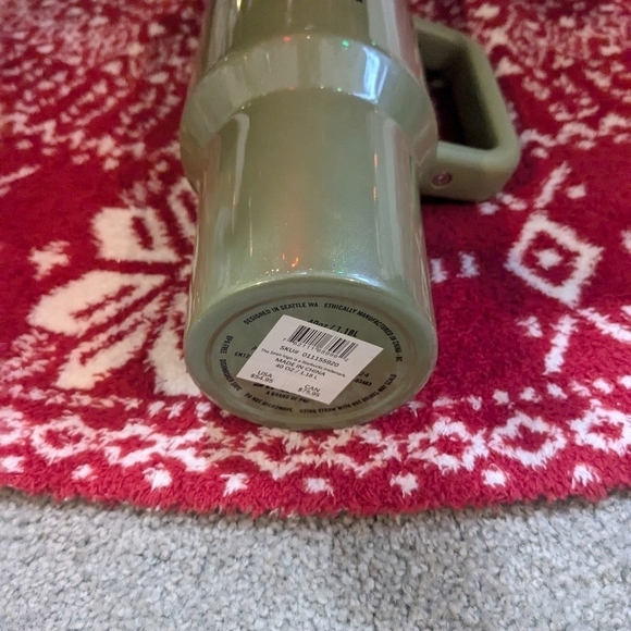 NWT Stanley x Starbucks 40 oz. Olive Pearl - Picture 2 of 3